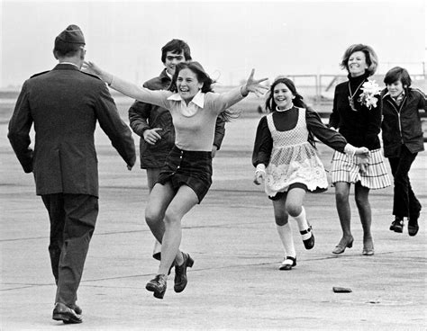 For Airman, Famed ‘Burst of Joy’ Photograph Rings .